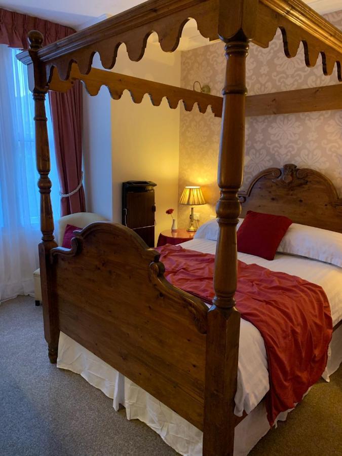 The Old Coach House 4*