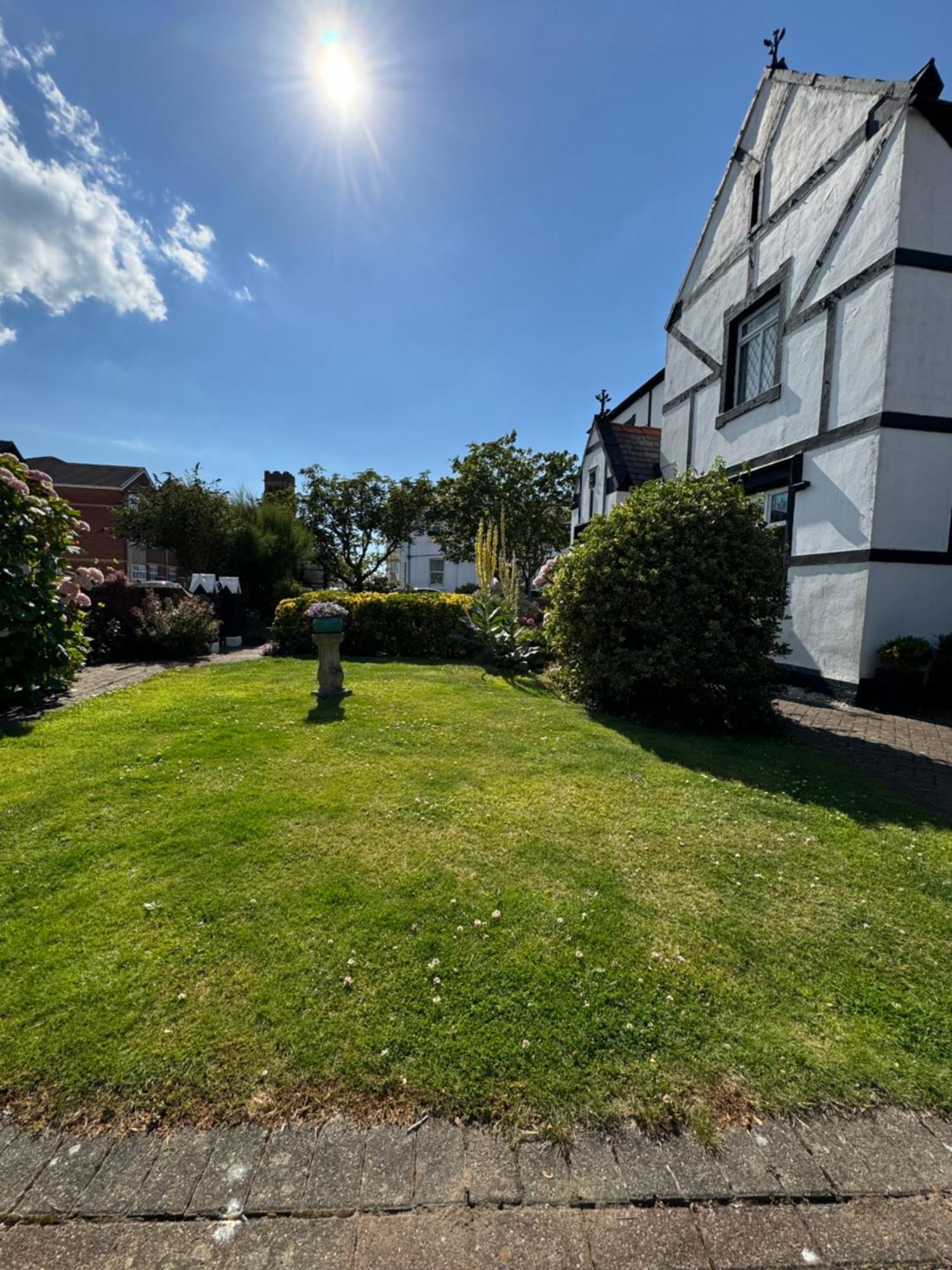 Guest house The Old Coach House 4*